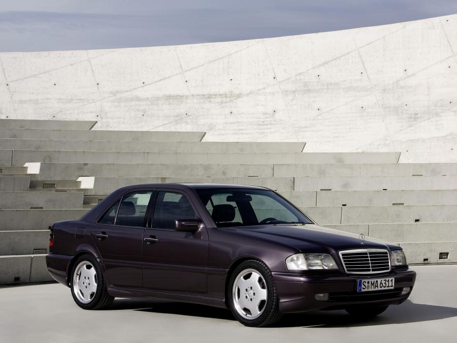 Mercedes-Benz C36 AMG (W202) 1993 года  (фото 11 из 13)